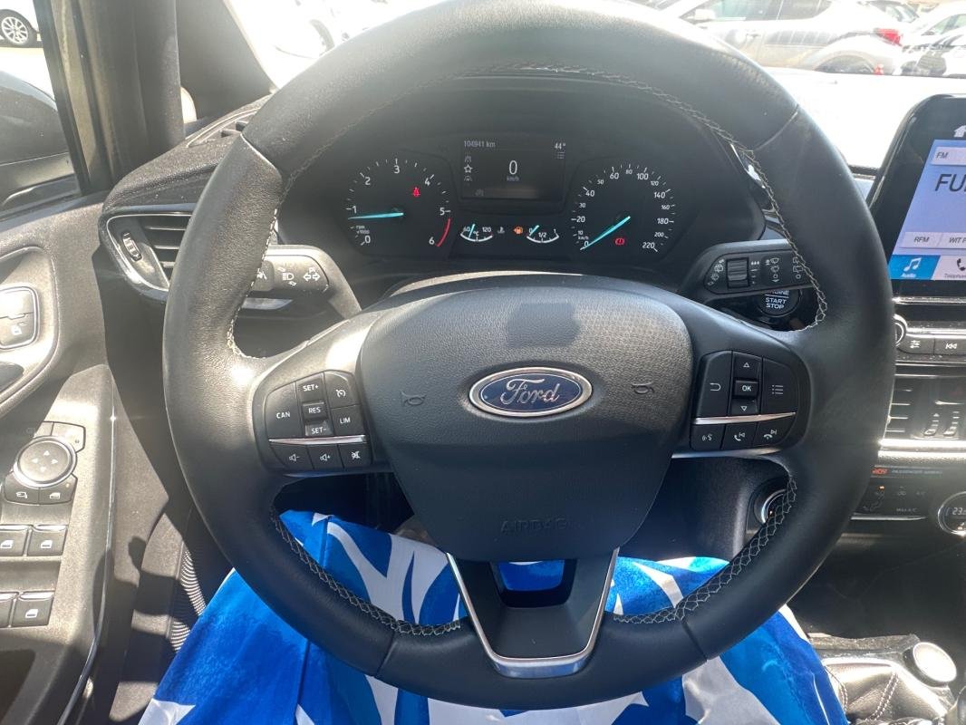 Ford Fiesta - Photo 11