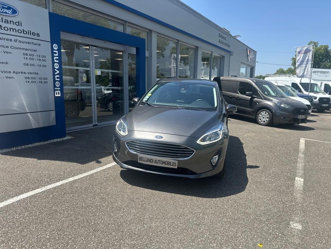 Ford Fiesta - Photo 2