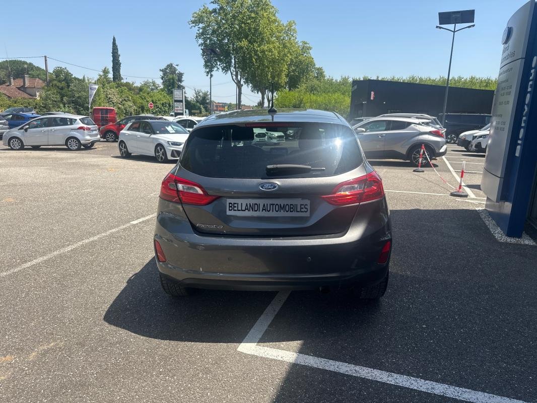 Ford Fiesta - Photo 4