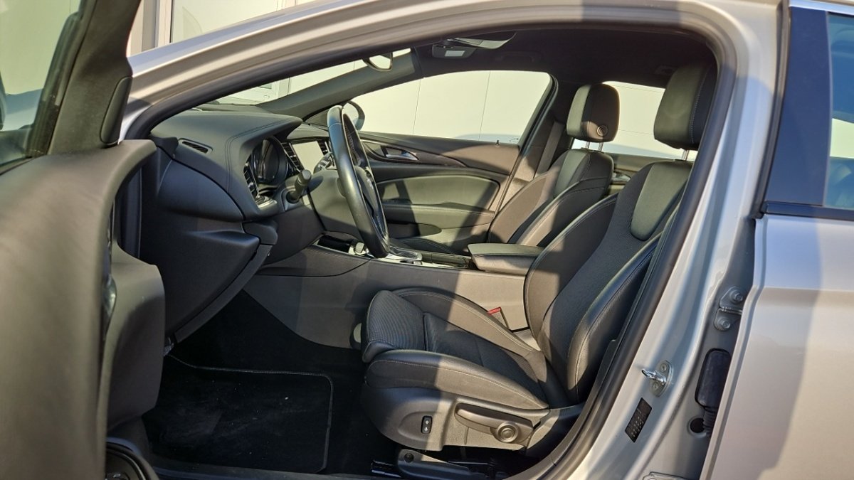 Opel Insignia Sports Tourer - Photo 14