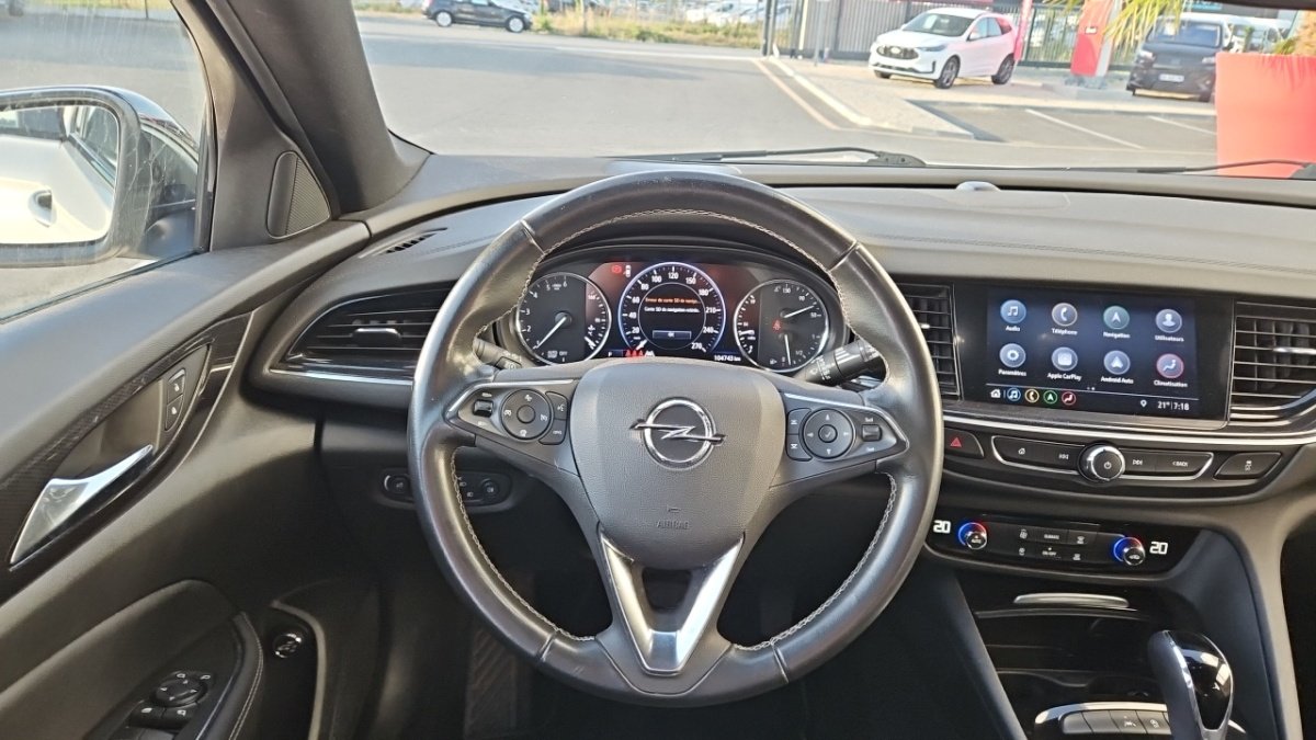 Opel Insignia Sports Tourer - Photo 16