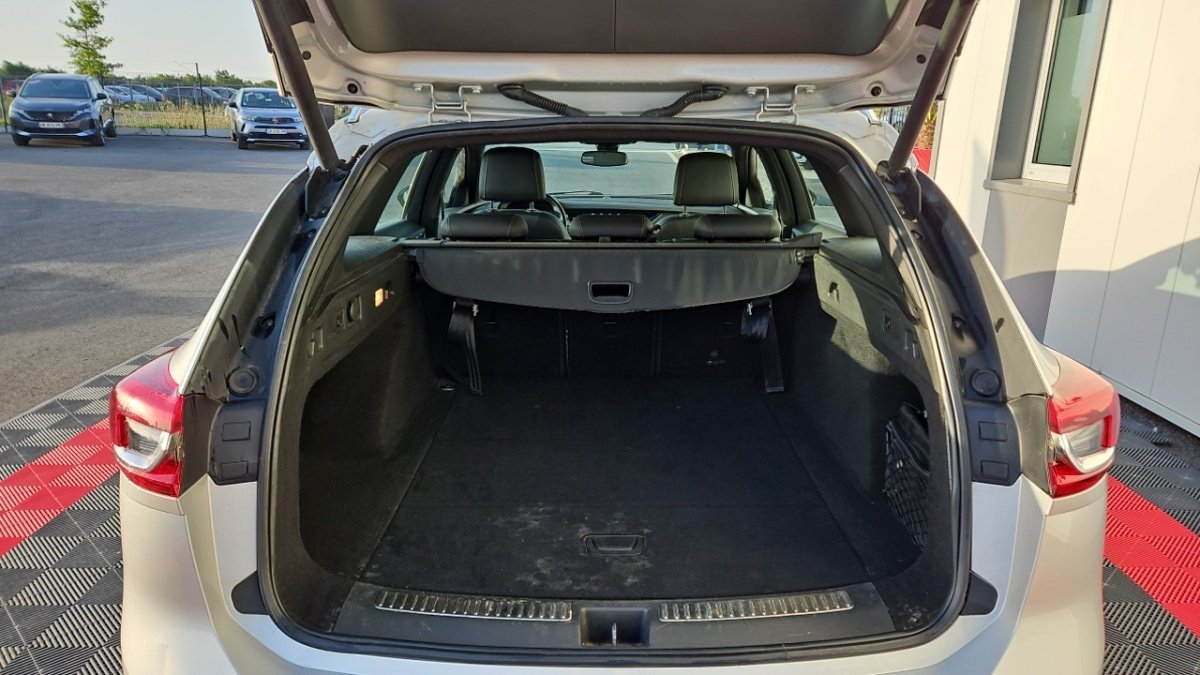 Opel Insignia Sports Tourer - Photo 9