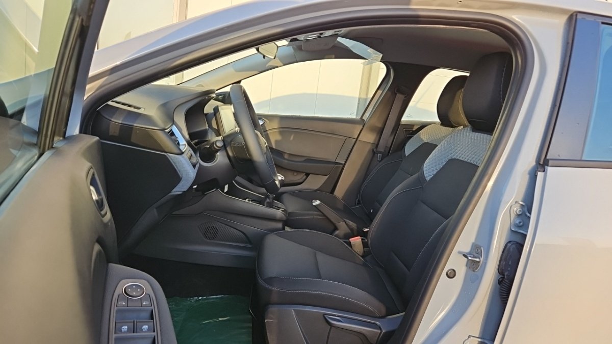 Renault Clio - Photo 13