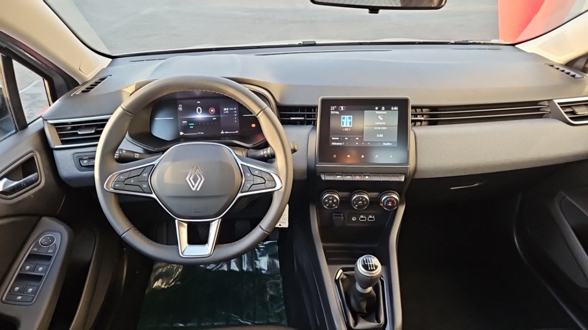 Renault Clio - Photo 14