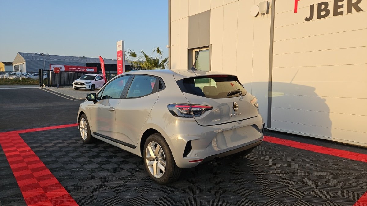 Renault Clio - Photo 3