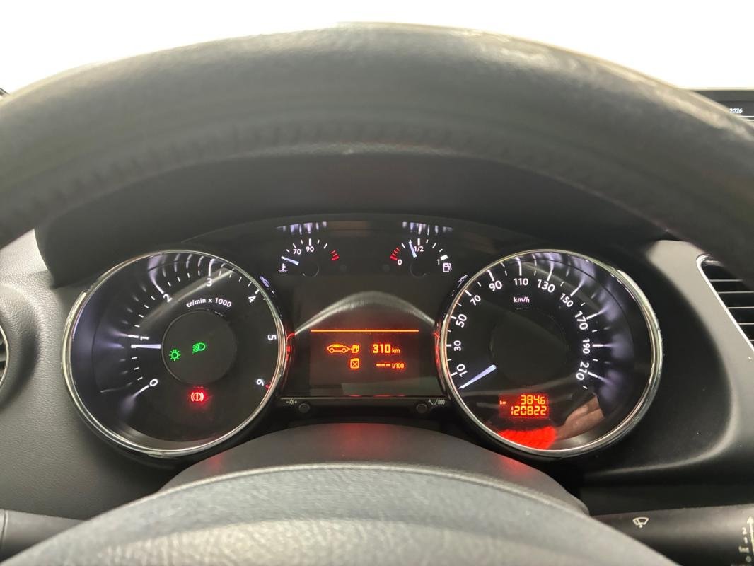 Peugeot 3008 - Photo 12