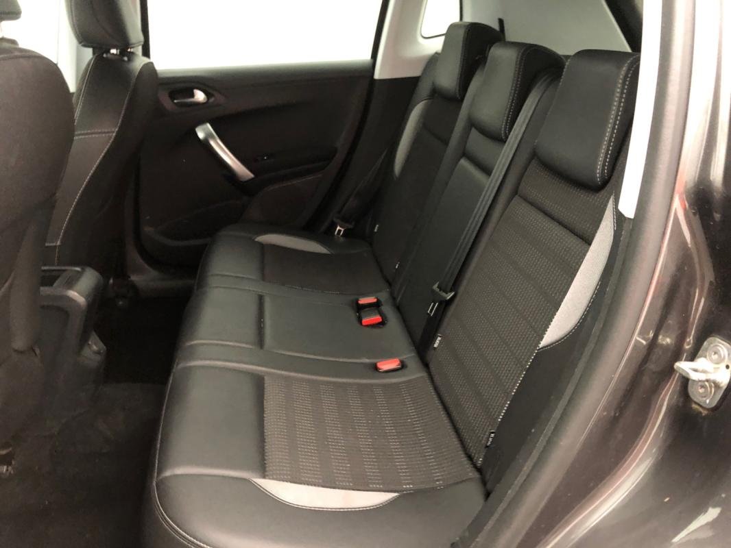 Peugeot 2008 - Photo 14
