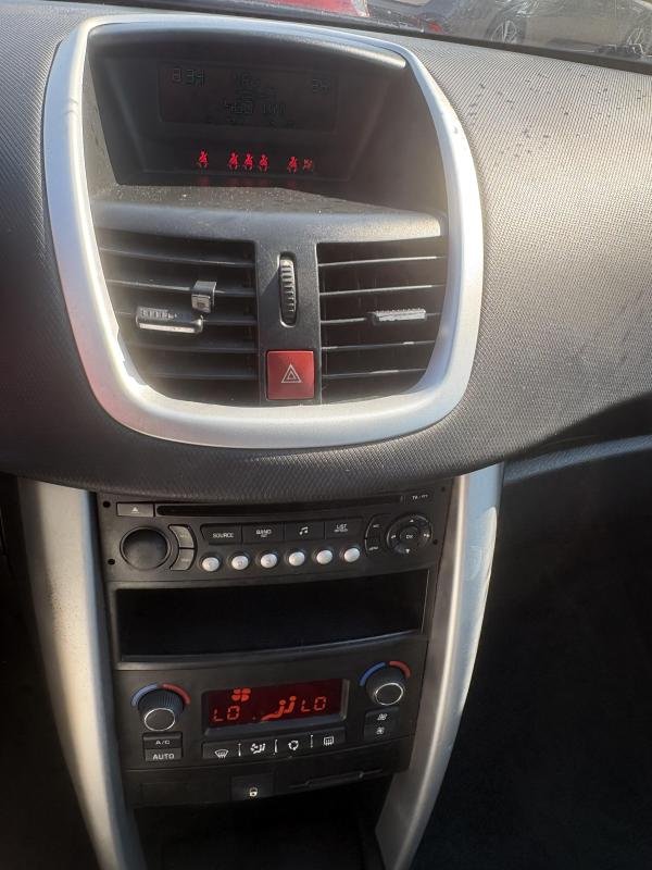 Peugeot 207 - Photo 7