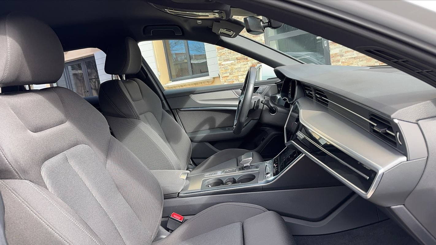 Audi A6 Avant - Photo 25