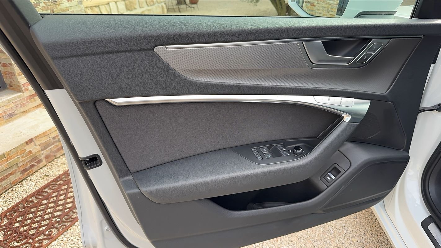 Audi A6 Avant - Photo 7