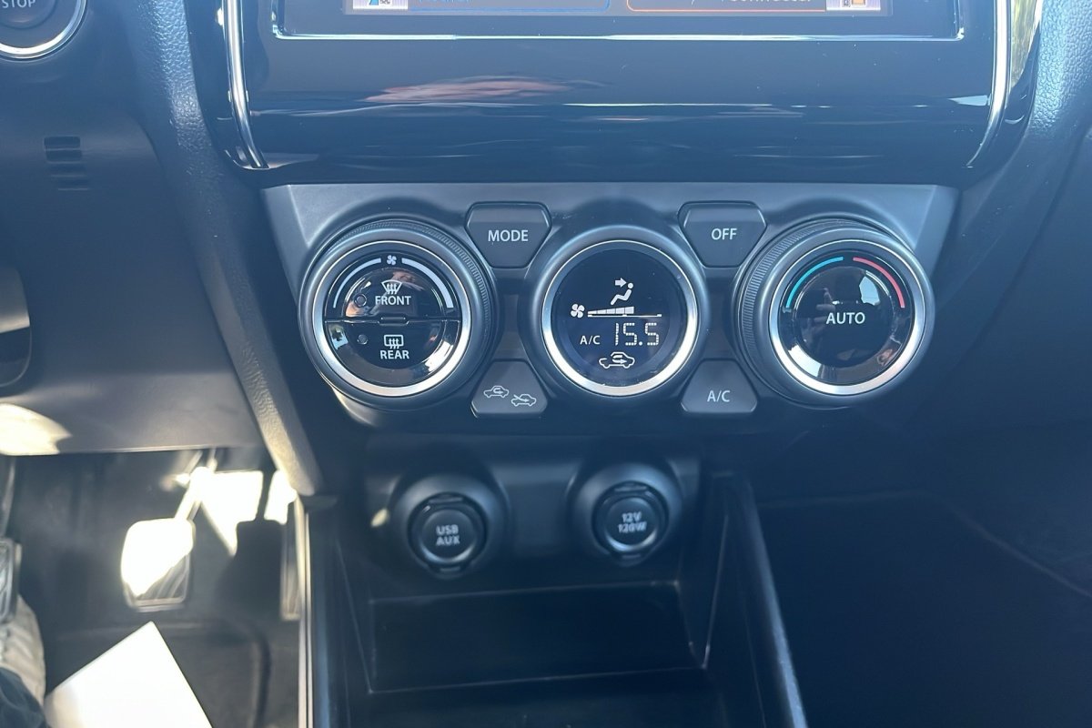 Suzuki Swift - Photo 16