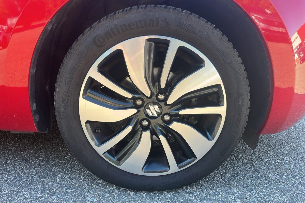 Suzuki Swift - Photo 18