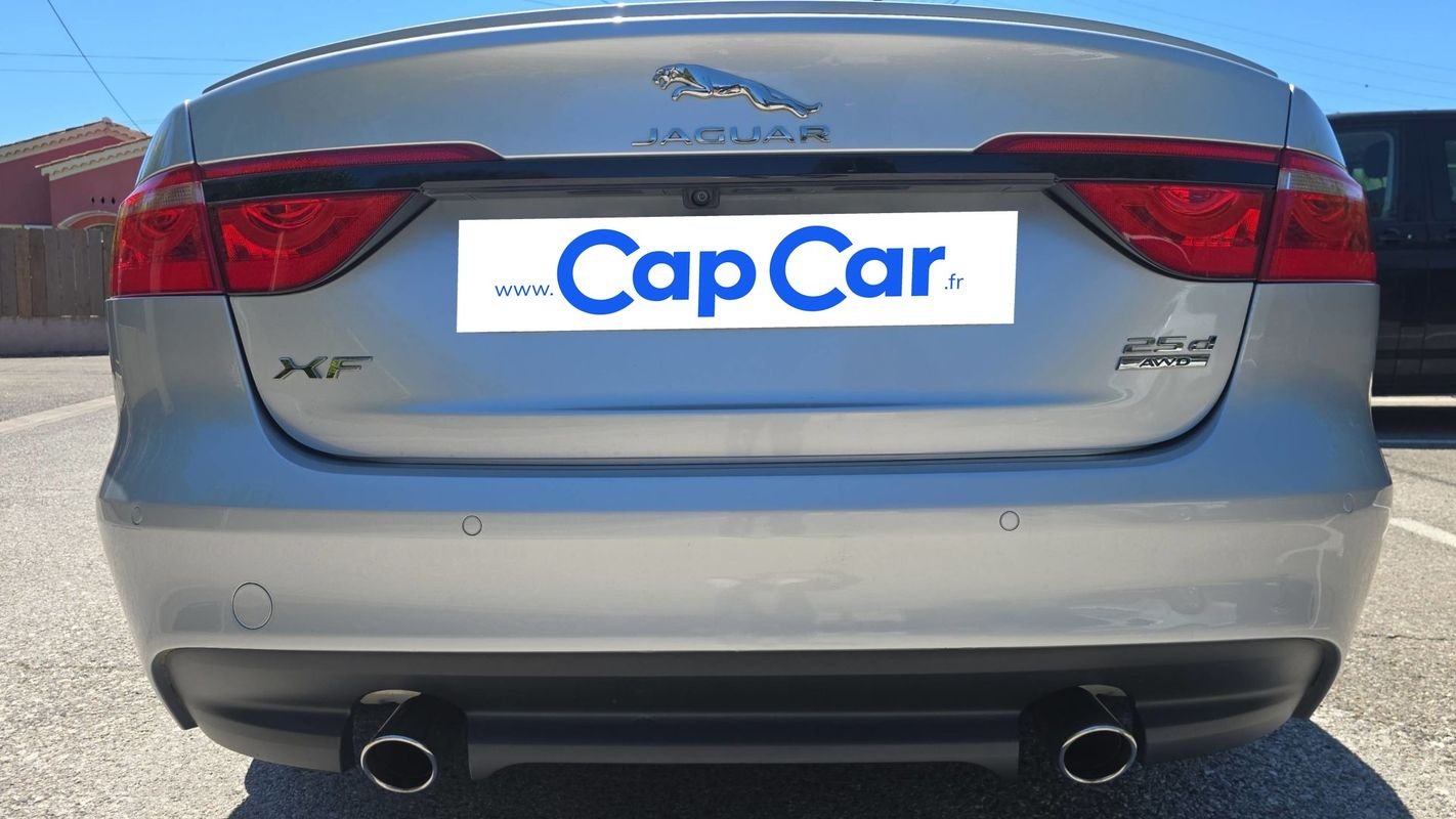 Jaguar XF - Photo 21