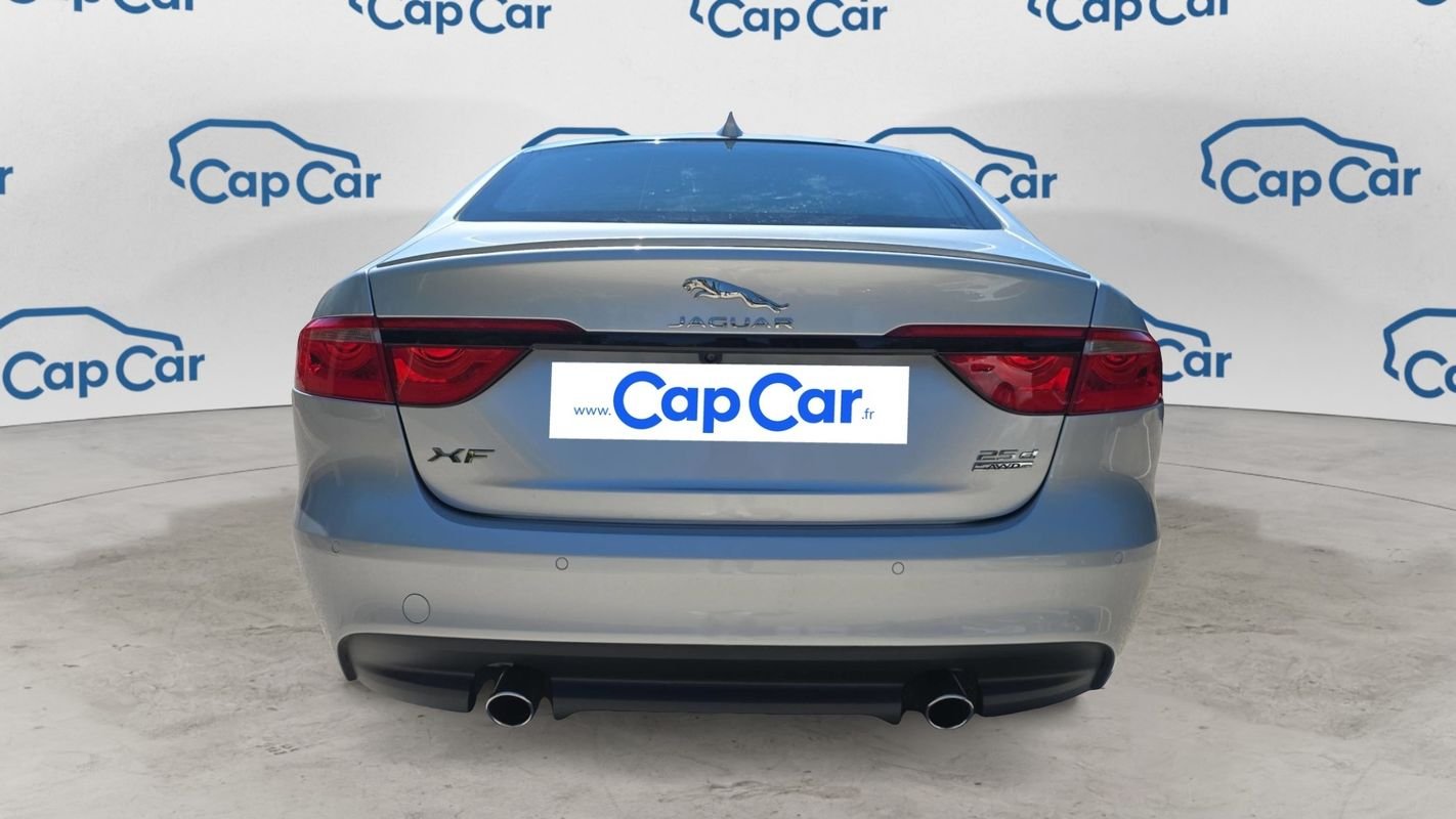 Jaguar XF - Photo 3