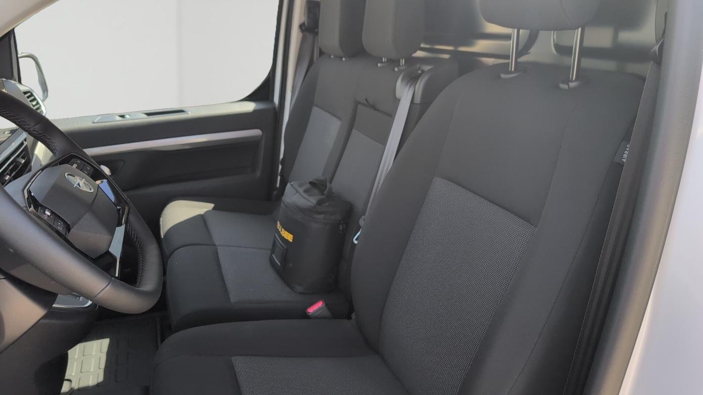 Opel Vivaro - Photo 11