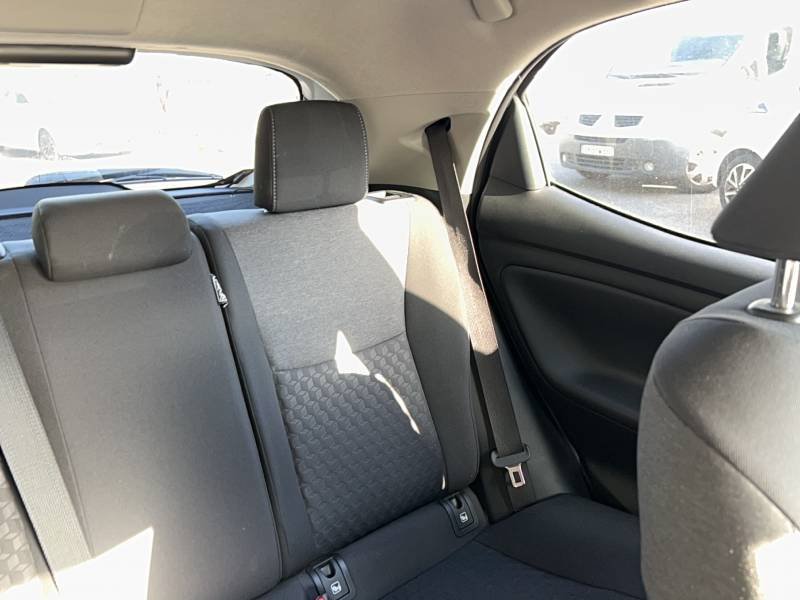 Toyota Yaris - Photo 13