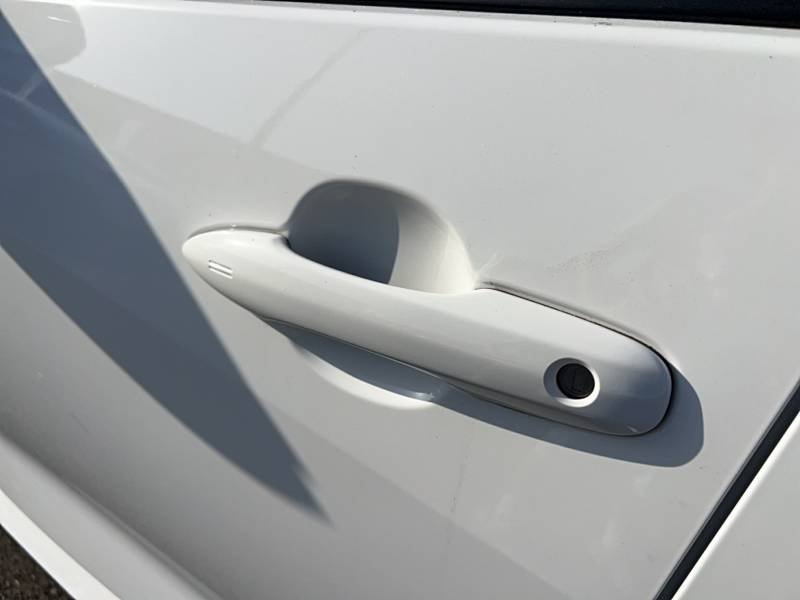 Toyota Yaris - Photo 23