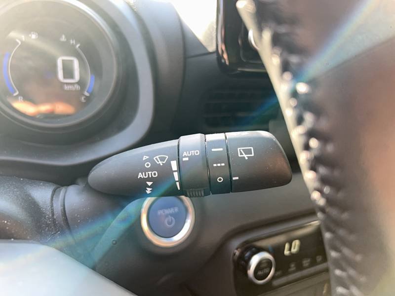 Toyota Yaris - Photo 31