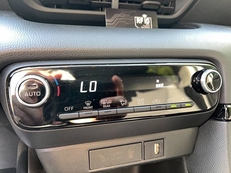 Toyota Yaris - Photo 34