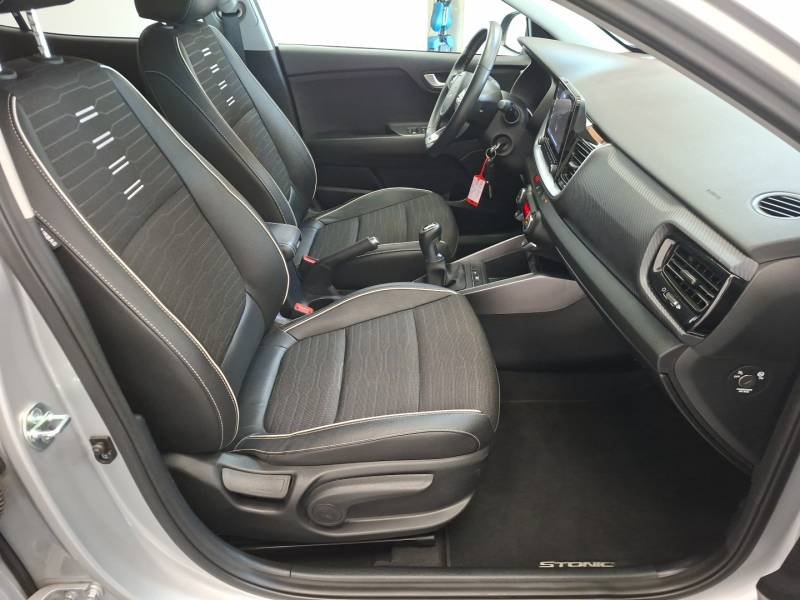Kia Stonic - Photo 15