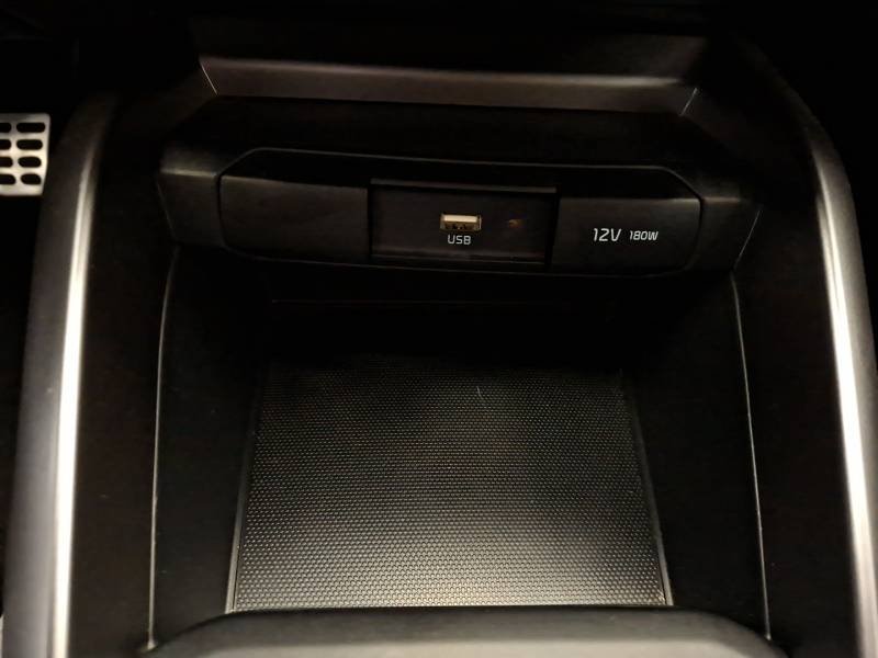 Kia Stonic - Photo 32