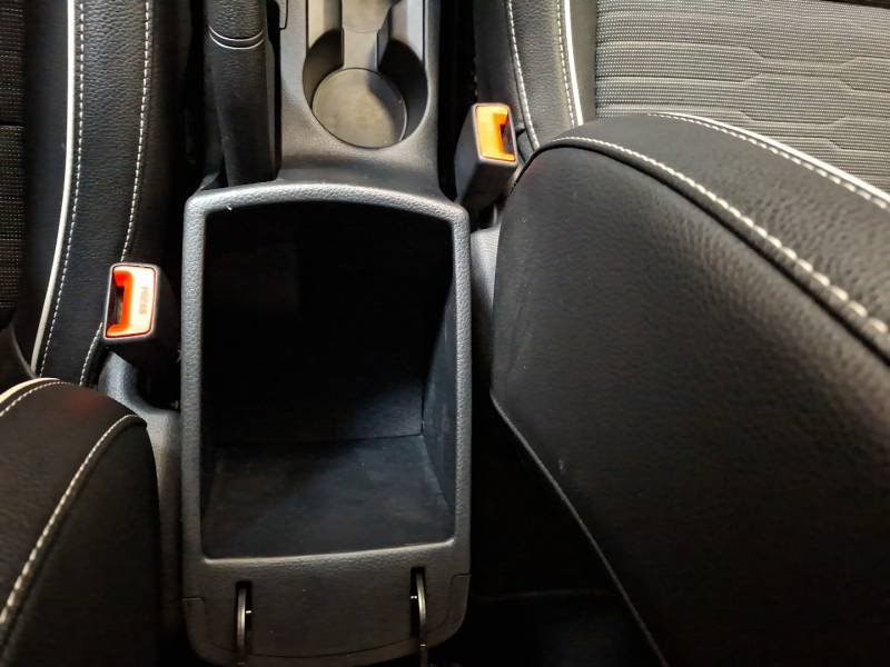 Kia Stonic - Photo 38
