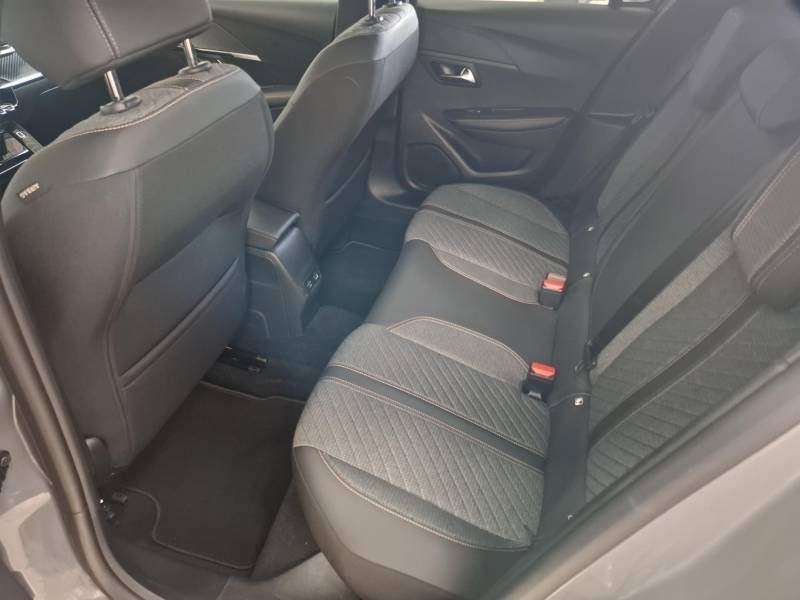 Peugeot 208 - Photo 11