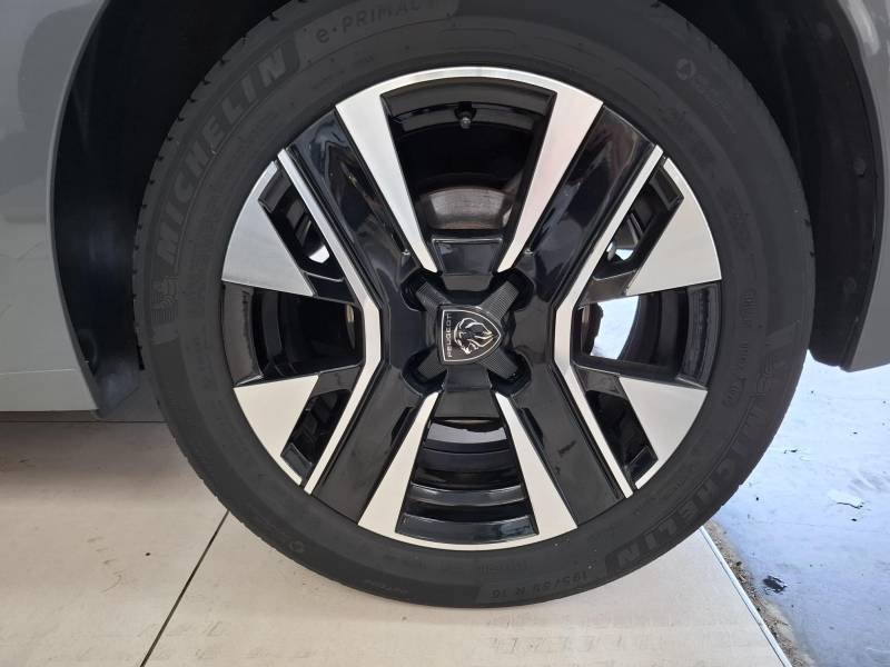 Peugeot 208 - Photo 12