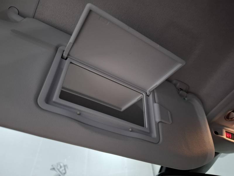 Peugeot 208 - Photo 31