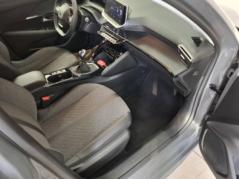 Peugeot 208 - Photo 35