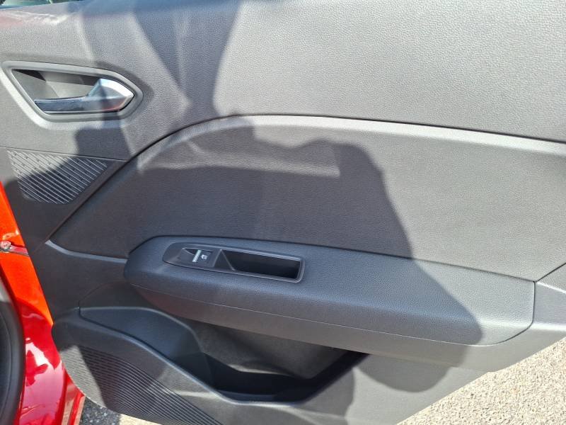 Renault Captur - Photo 14