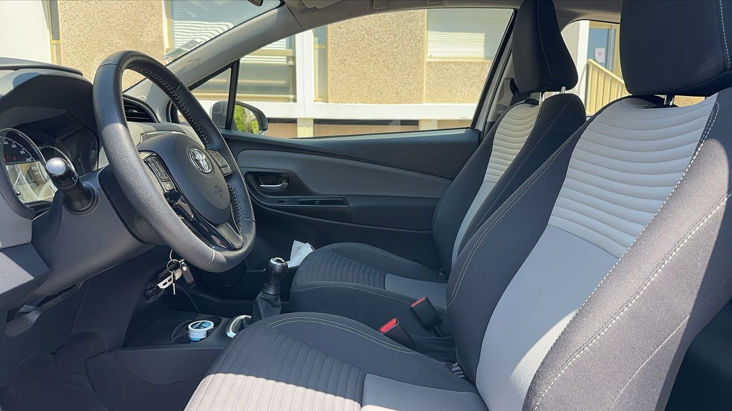Toyota Yaris - Photo 25