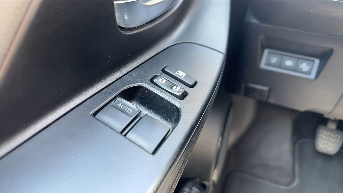 Toyota Yaris - Photo 29