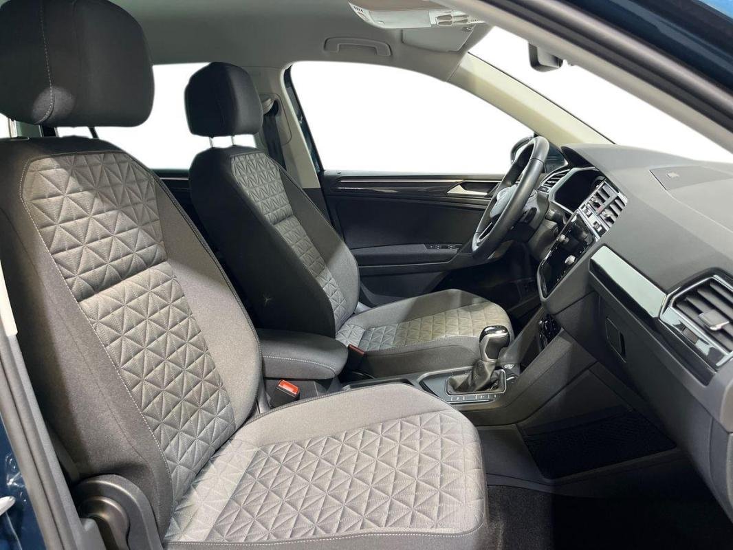 Volkswagen Tiguan - Photo 13
