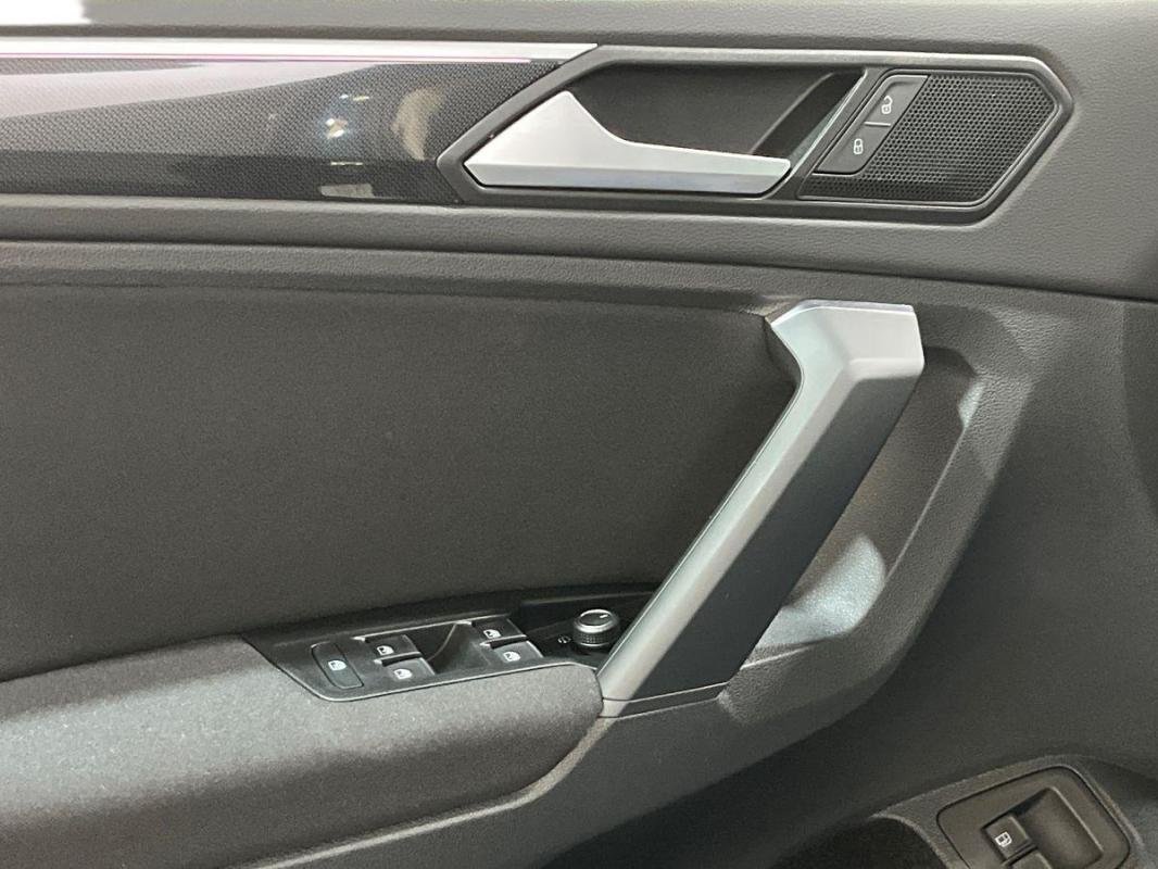 Volkswagen Tiguan - Photo 15