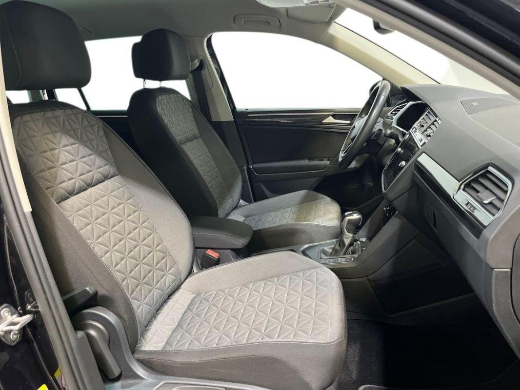 Volkswagen Tiguan - Photo 13