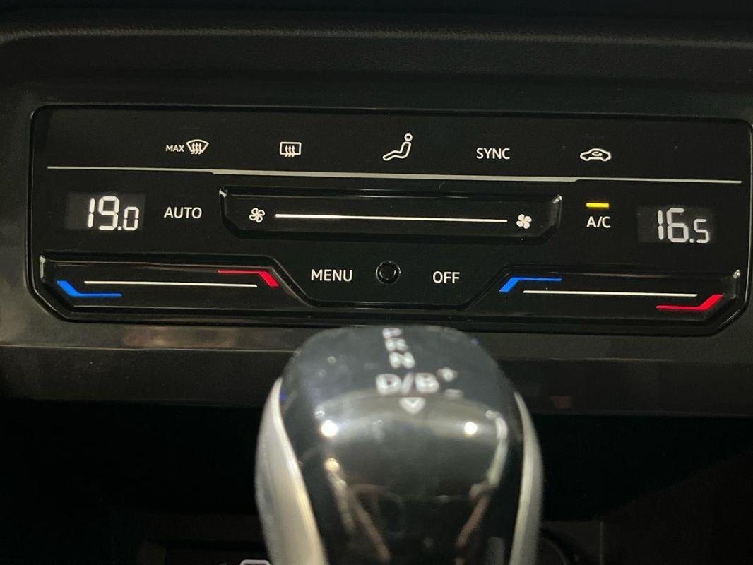 Volkswagen Tiguan - Photo 19