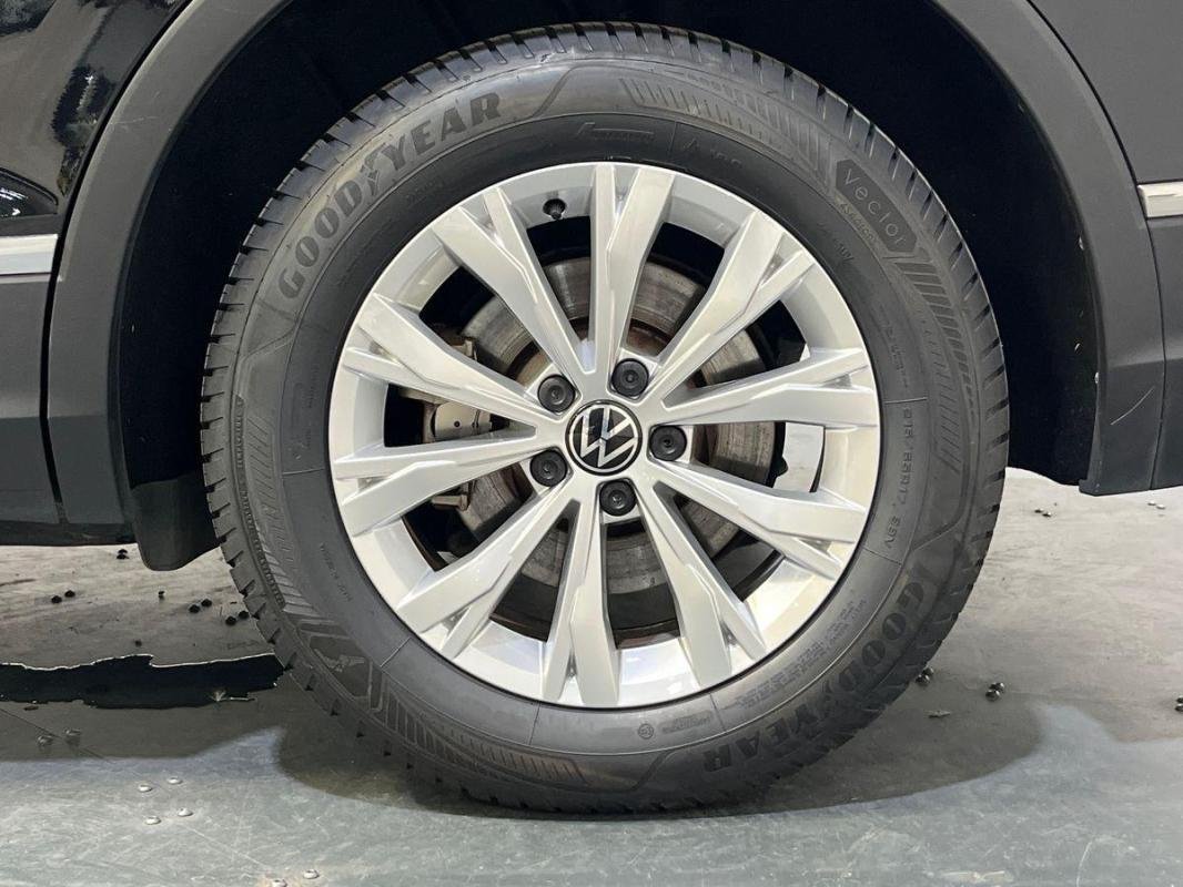 Volkswagen Tiguan - Photo 29