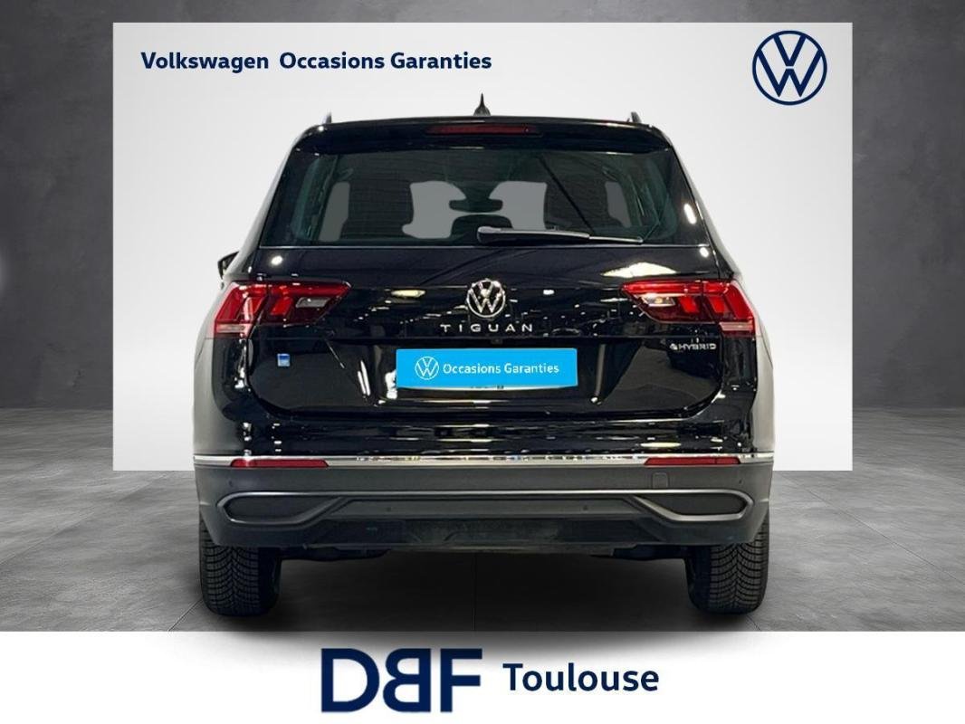 Volkswagen Tiguan - Photo 4