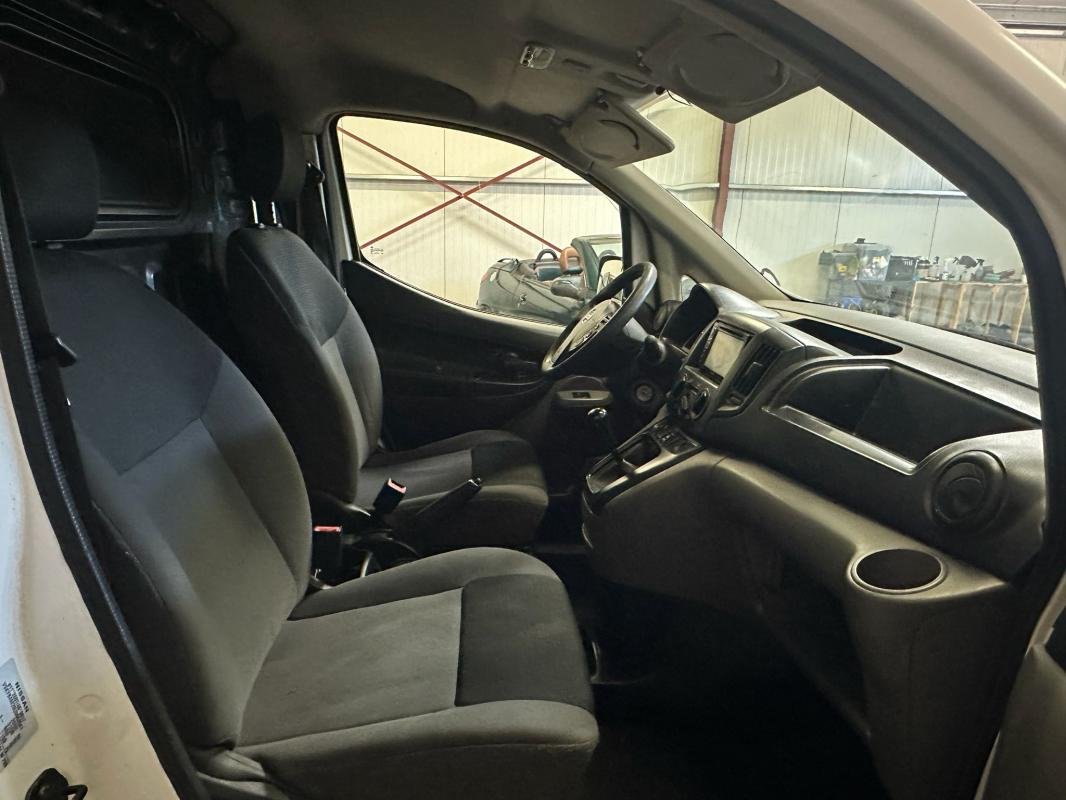 Nissan NV200 - Photo 9