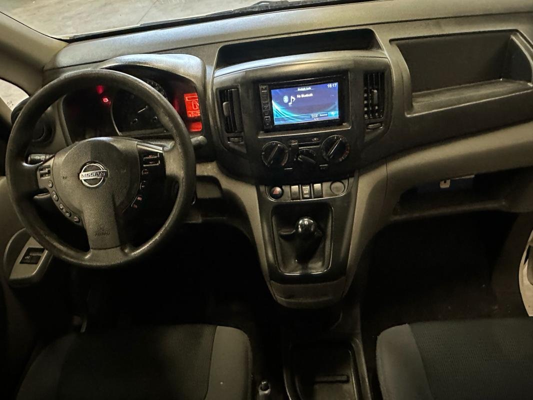 Nissan NV200 - Photo 10