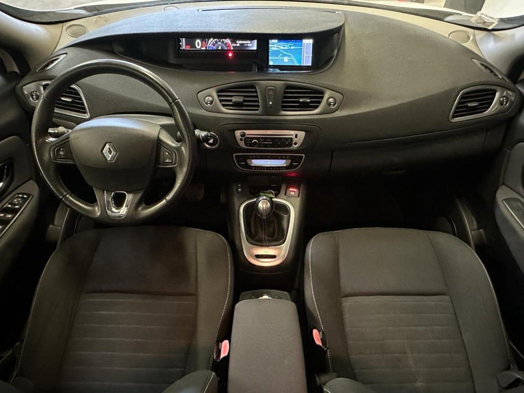 Renault Scénic - Photo 12
