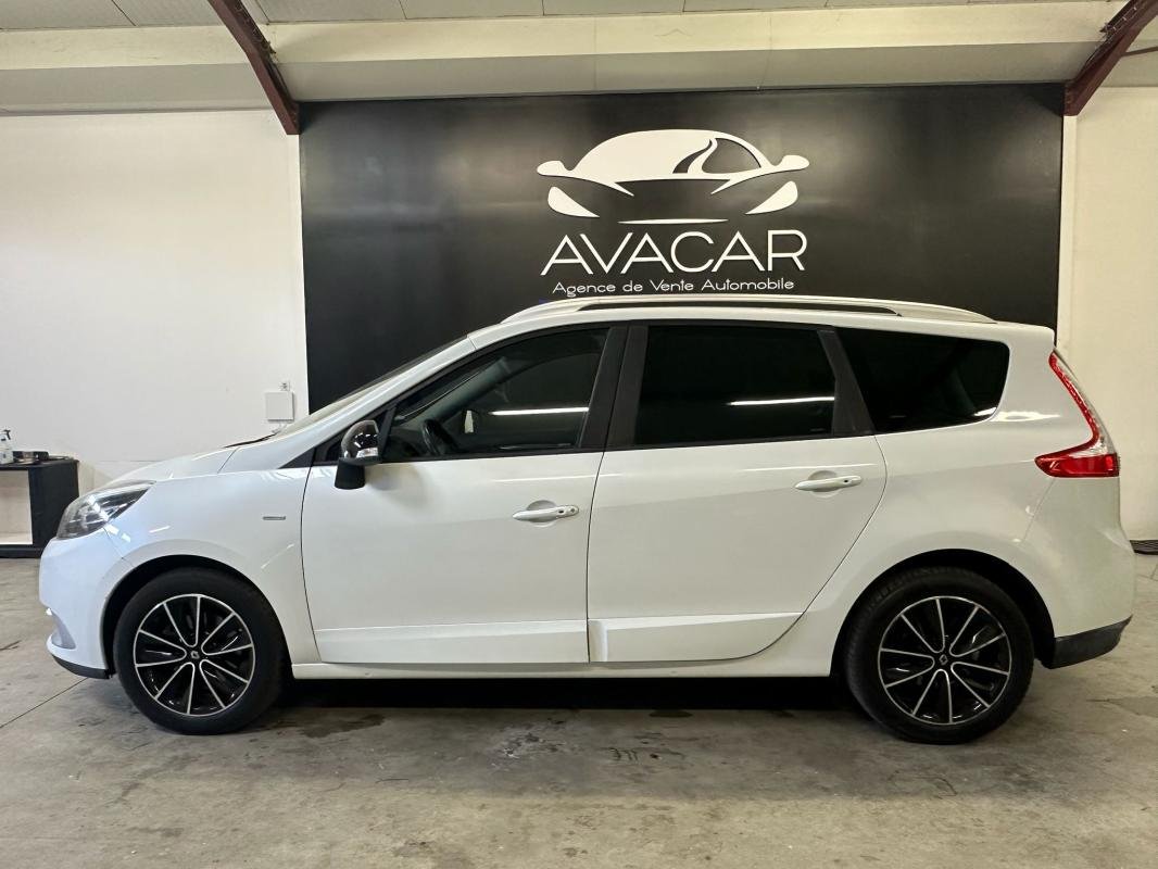 Renault Scénic - Photo 2