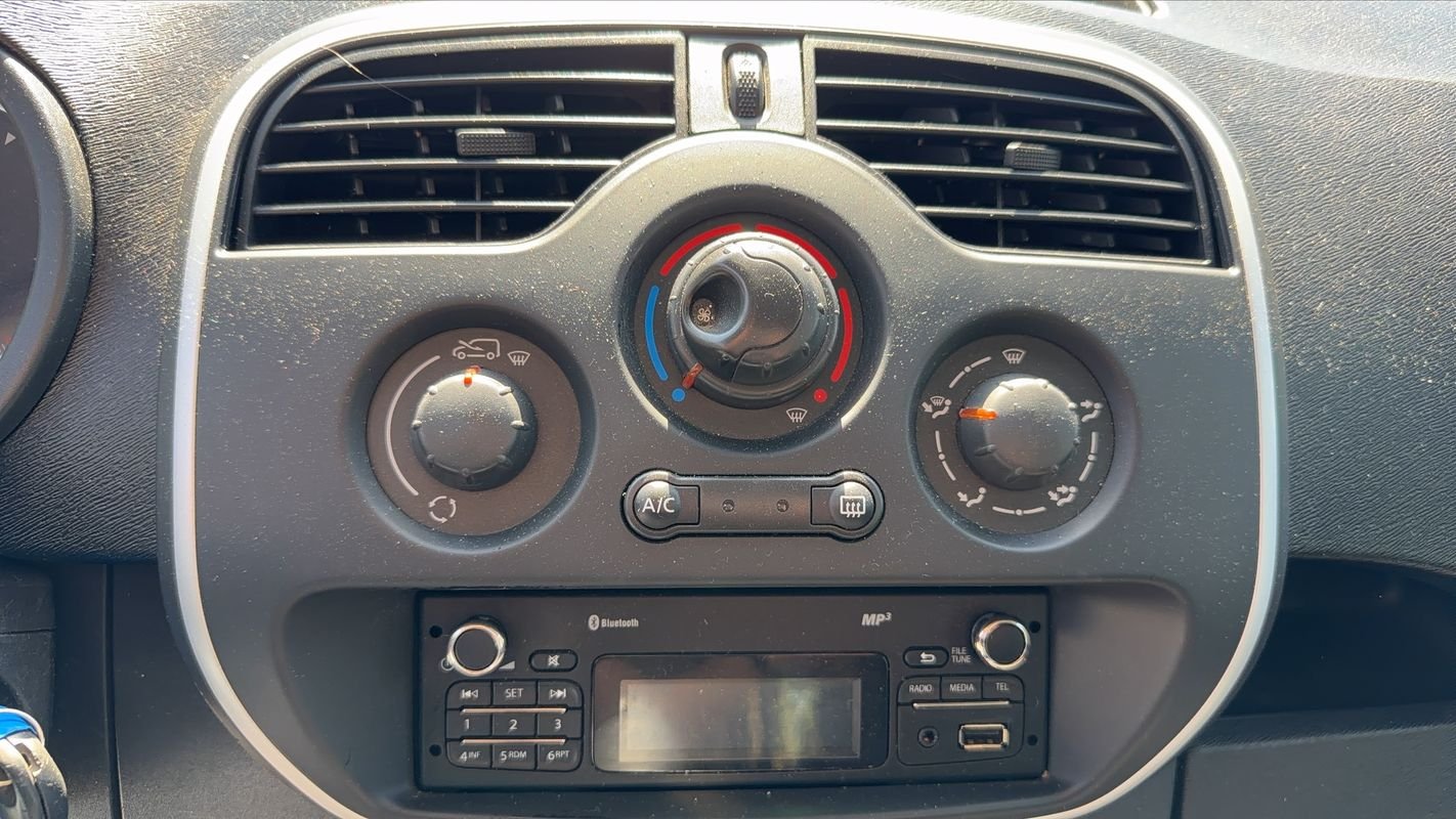 Renault Kangoo Express - Photo 13
