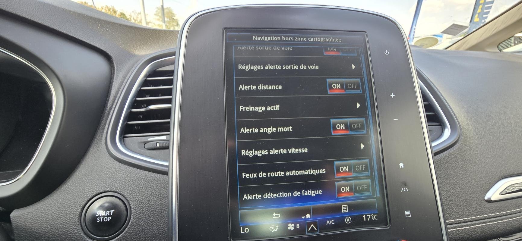 Renault Scénic - Photo 20