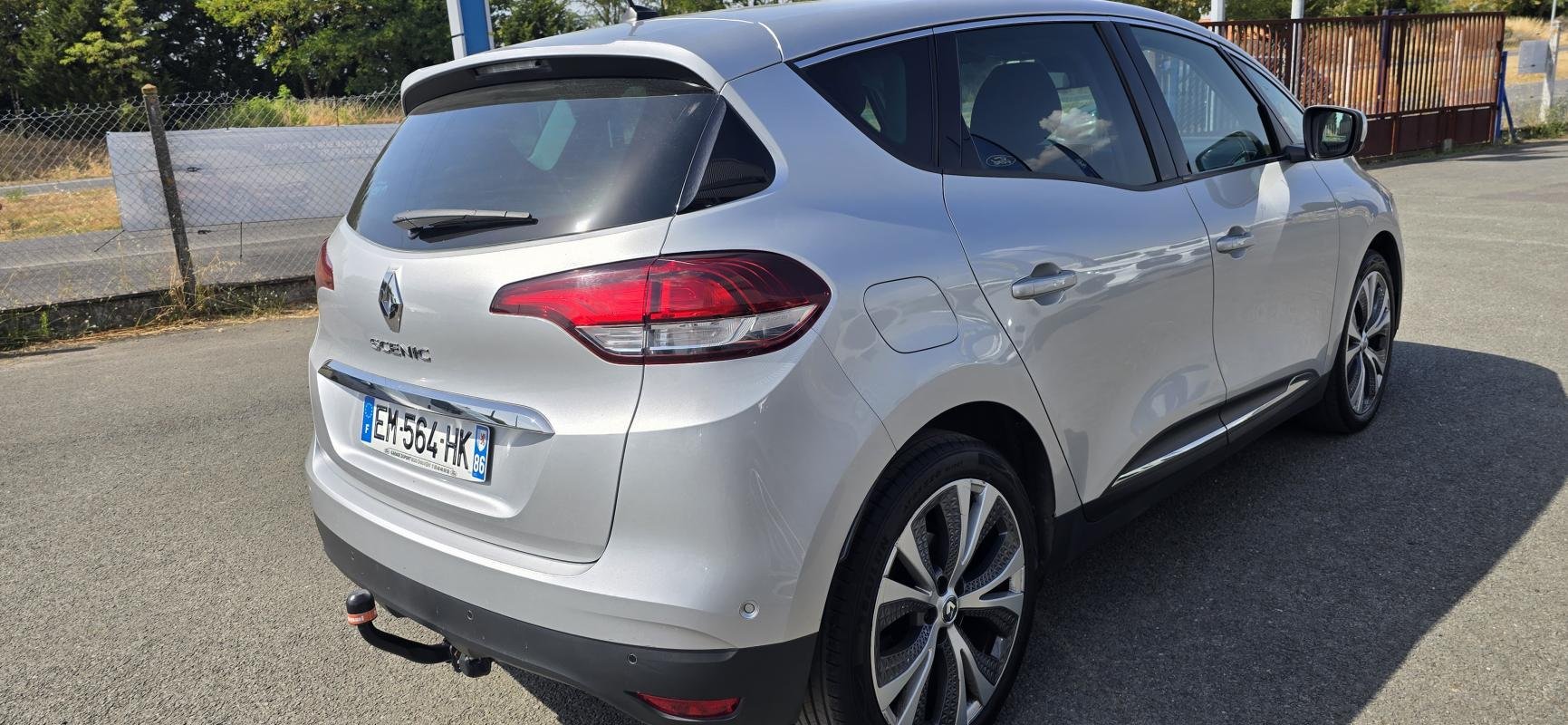 Renault Scénic - Photo 3