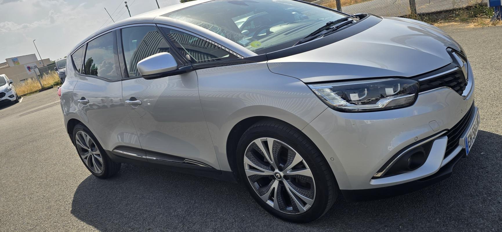 Renault Scénic - Photo 4