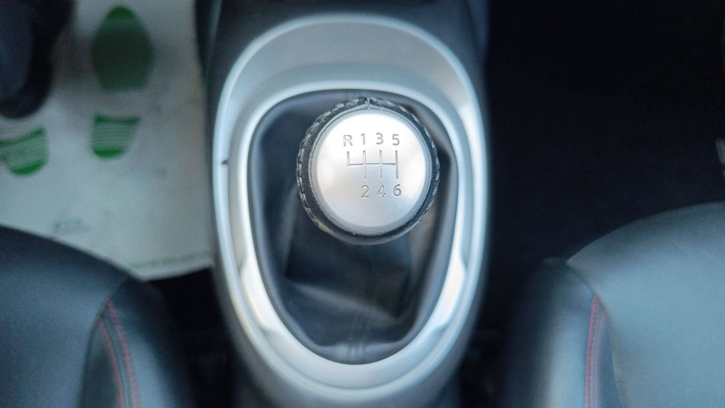 Nissan Juke - Photo 29