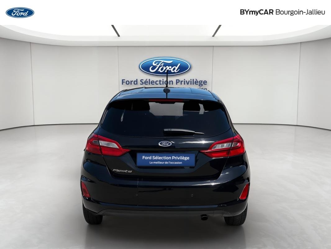 Ford Fiesta - Photo 4