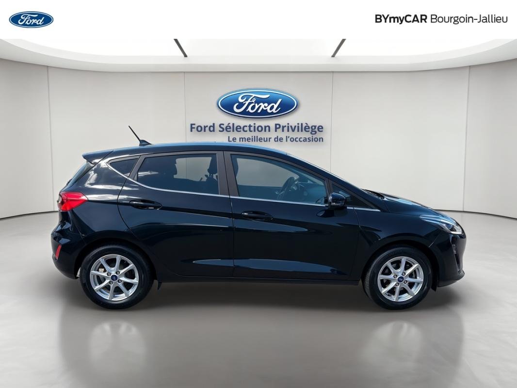 Ford Fiesta - Photo 6